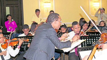 Noche musical en Colón