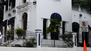 Auditorías revelan sobrecostos por $318 millones en cinco obras públicas