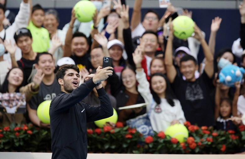 Carlos Alcaraz afronta con confianza sus próximos encuentros en Pekín y Málaga