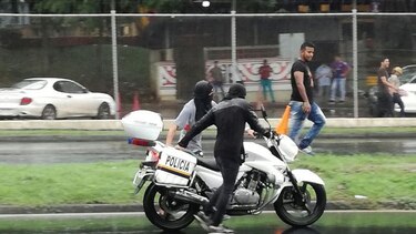 Estudiantes de la Universidad de Panamá protestaron en la vía Transístmica