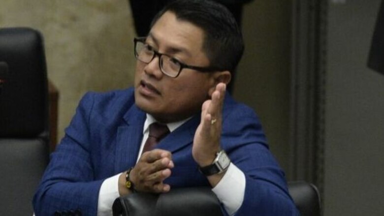 Mayín Correa y Ana Giselle Rosas piden que Arquesio Arias se separe de la curul