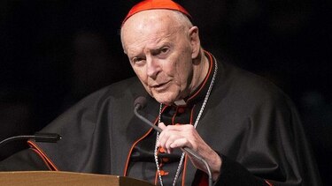 Papa acepta la renuncia del cardenal McCarrick, acusado de abusos sexuales