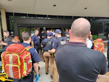 Reportan al menos cinco muertos tras tiroteo en un hospital de Oklahoma