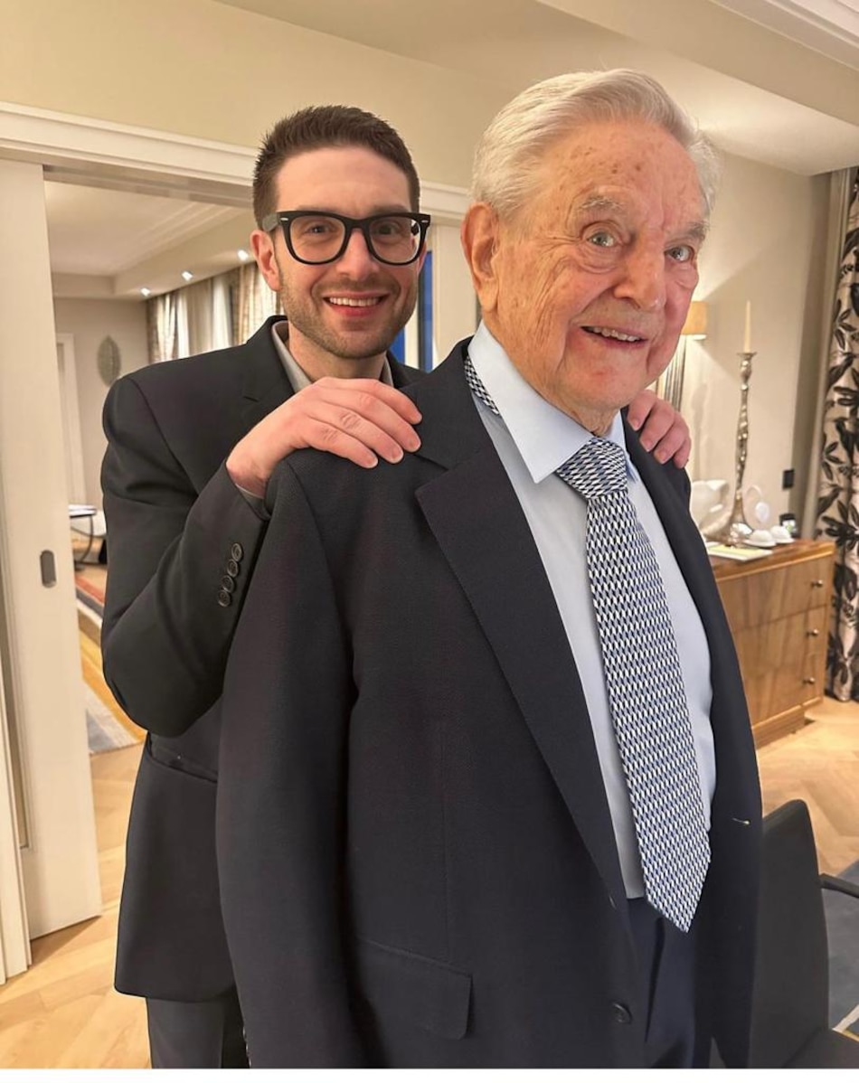 El hijo menor de George Soros asume la dirección de los negocios de su padre con 37 años