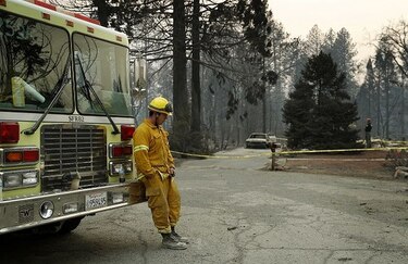 Incendios en California también sacuden a los bomberos