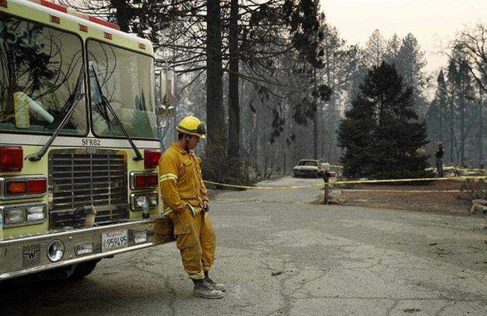 Incendios en California también sacuden a los bomberos