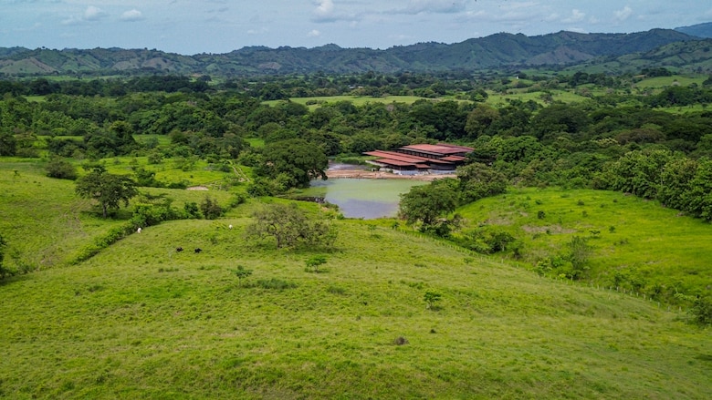 ¿Quién contaminó el río La Villa?