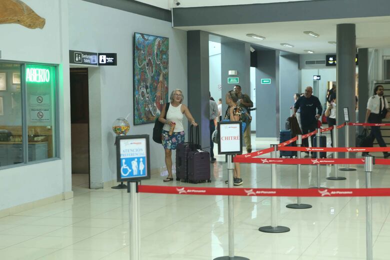 Renovación del aire acondicionado en el Aeropuerto Marcos A. Gelabert costará $359,500