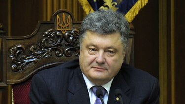 Poroshenko: Kiev declarará la ley marcial si continúa escalada del conflicto