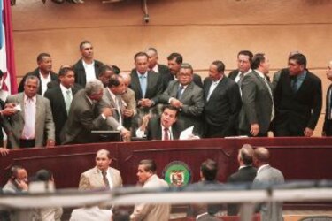 Asamblea ignoró su rol fiscalizador