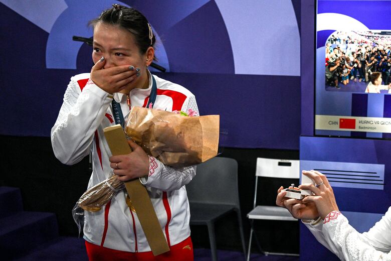 Emotivo momento en París 2024: atleta recibe propuesta de matrimonio tras ganar oro