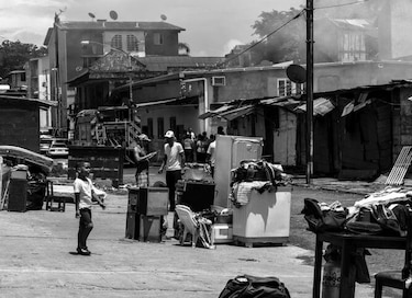 Autoridades analizan alternativas para afectados por incendio en El Chorrillo 