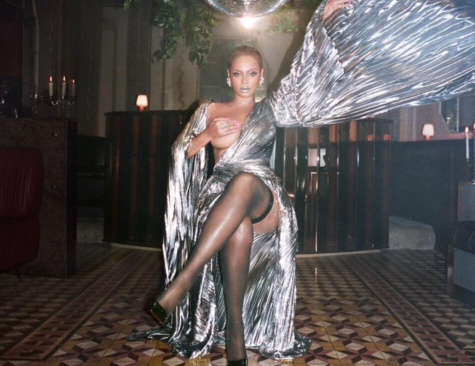 Beyonce invita a bailar en su nuevo disco