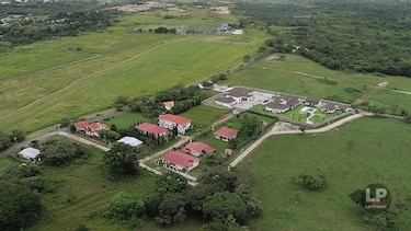 Los Carrizo-Spiegel y el sueño de la mansión propia