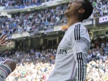 Real Madrid golea al Granada con cinco goles de Ronaldo y presiona al Barça
