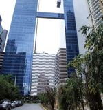 Compras a manos llenas