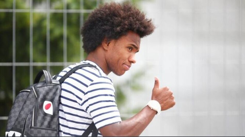El brasileño Willian anuncia que se queda en el Chelsea