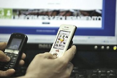 Celulares prepago pagarán 12% de impuesto