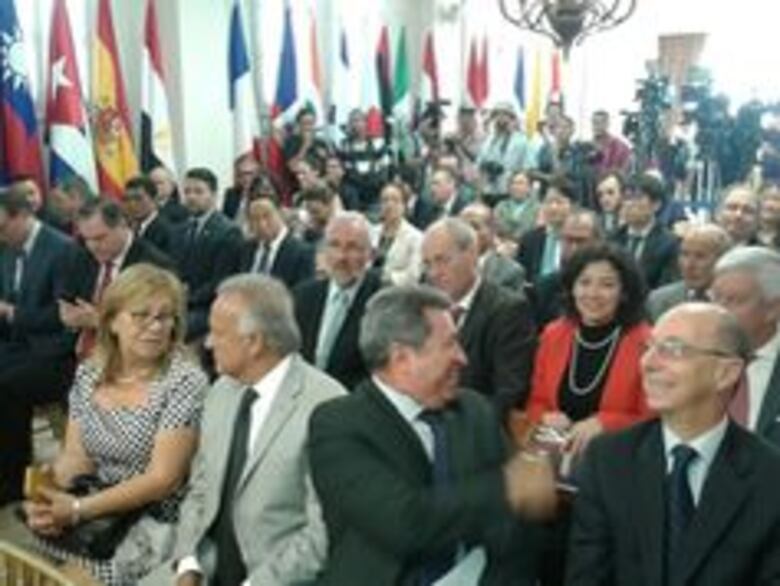 Varela se reunirá esta tarde en la Presidencia con el cuerpo diplomático