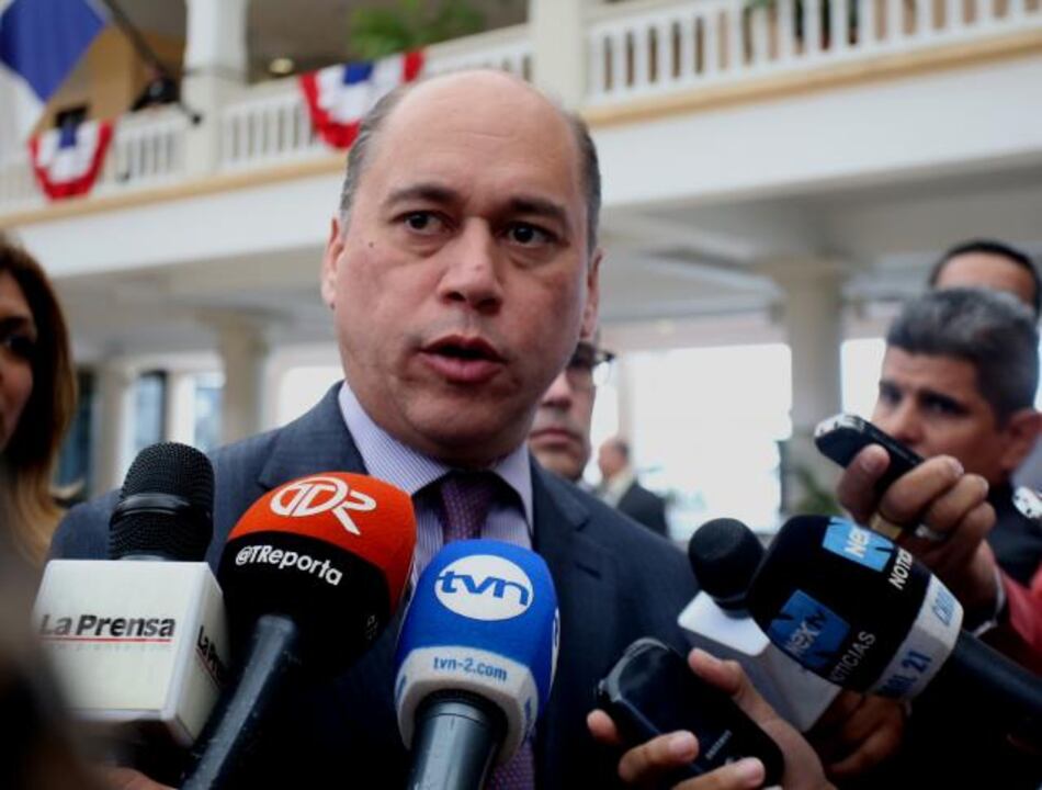 Ministerio de Seguridad investiga sobrecostos por $50 millones en varios contratos