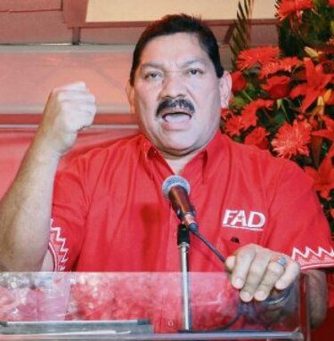 Asilo, allanamientos y órdenes de captura: el Suntracs bajo fuego