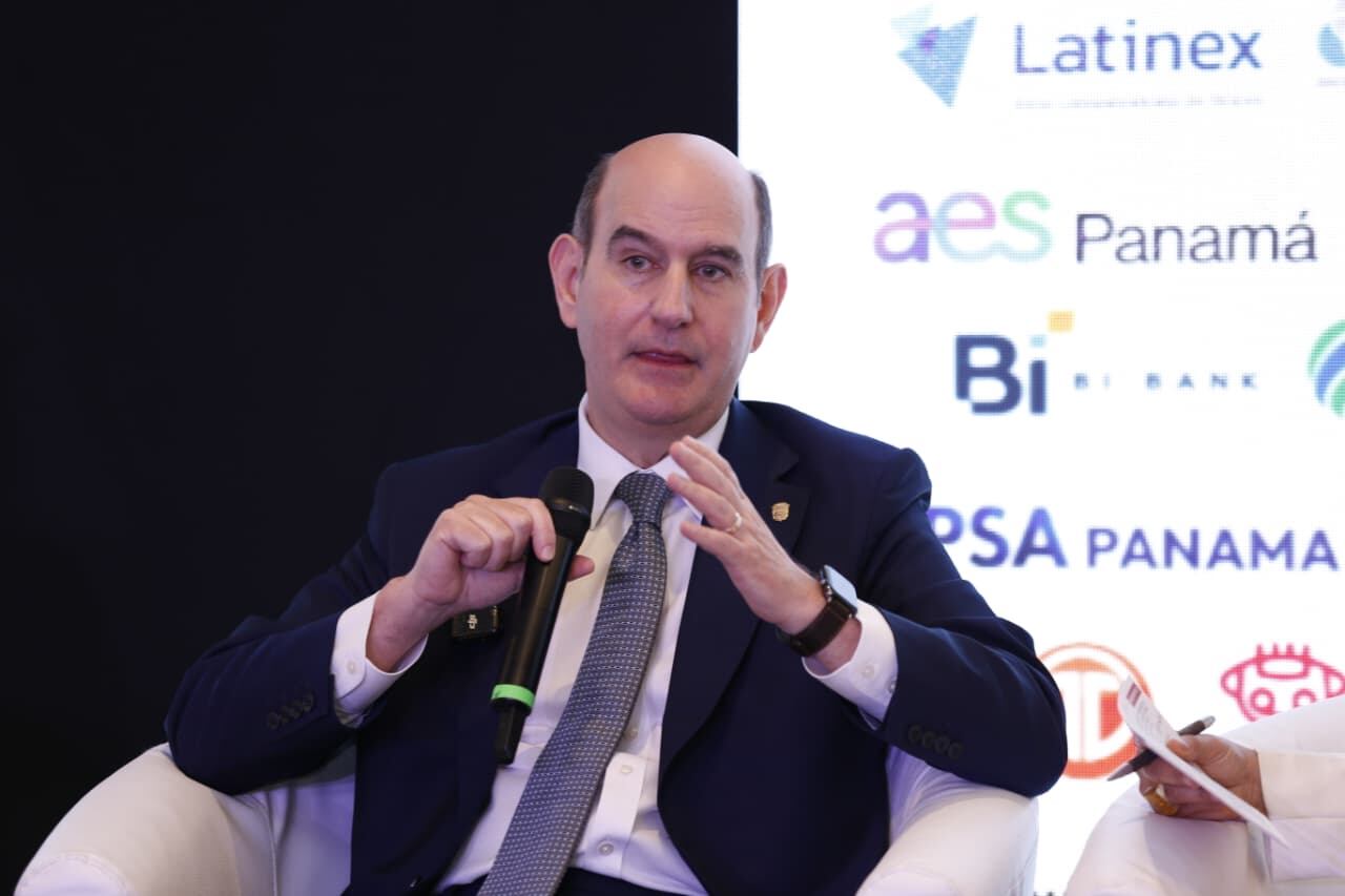 ‘El que no la debe no la teme’, dice Chapman sobre el proyecto del bioetanol