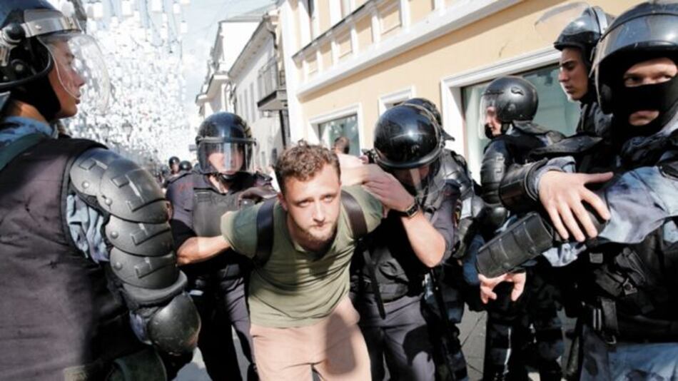 Más de mil arrestos en Moscú en una marcha opositora