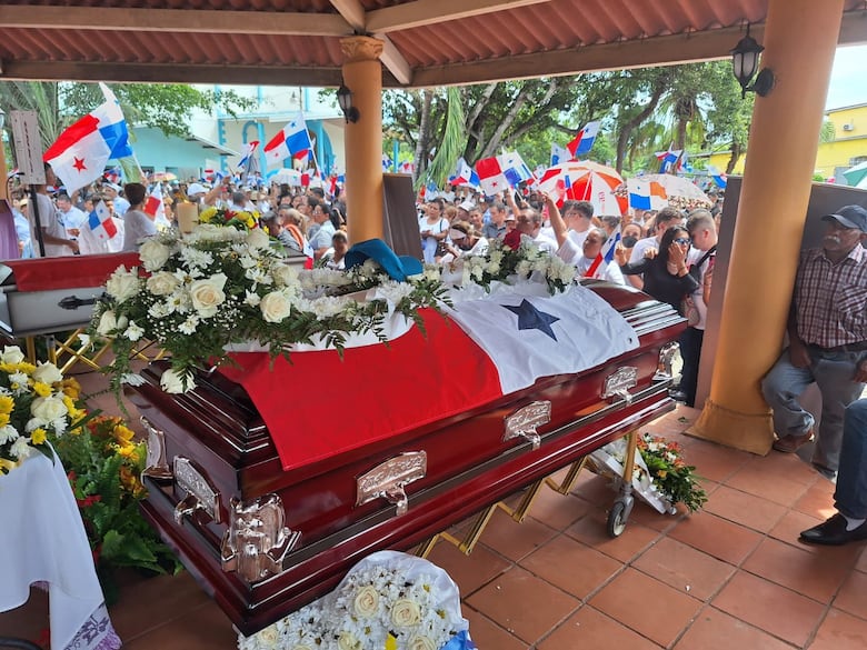 Claman justicia en el sepelio de los dos hombres asesinados en Chame