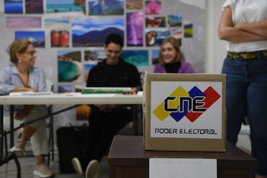 El opositor González Urrutia confía en que la Fuerza Armada de Venezuela hará respetar el resultado electoral
