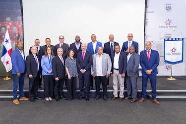 El Canal de Panamá firma convención colectiva con trabajadores no profesionales hasta 2032