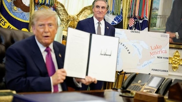 Trump le cambia el nombre al lago Ontario en medio de la guerra comercial entre Estados Unidos y Canadá