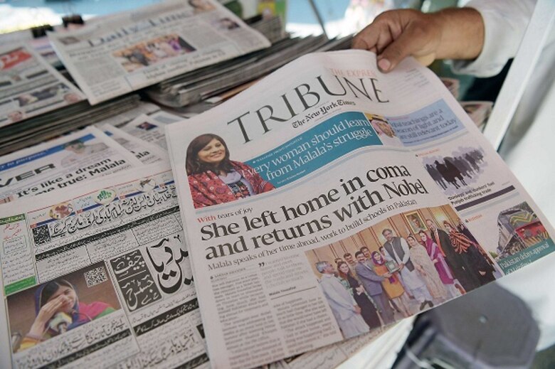 Malala Yousafzai regresa a Pakistán por primera vez desde que sobrevivió a un atentado en 2012