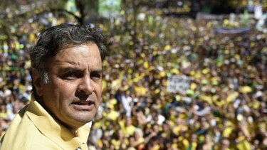 El opositor Aécio Neves dice que Brasil 'no acepta más tanta corrupción'