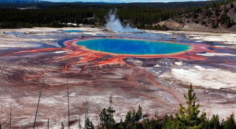 Aguas termales de Parque Yellowstone disuelven cuerpo de un joven de 23 años
