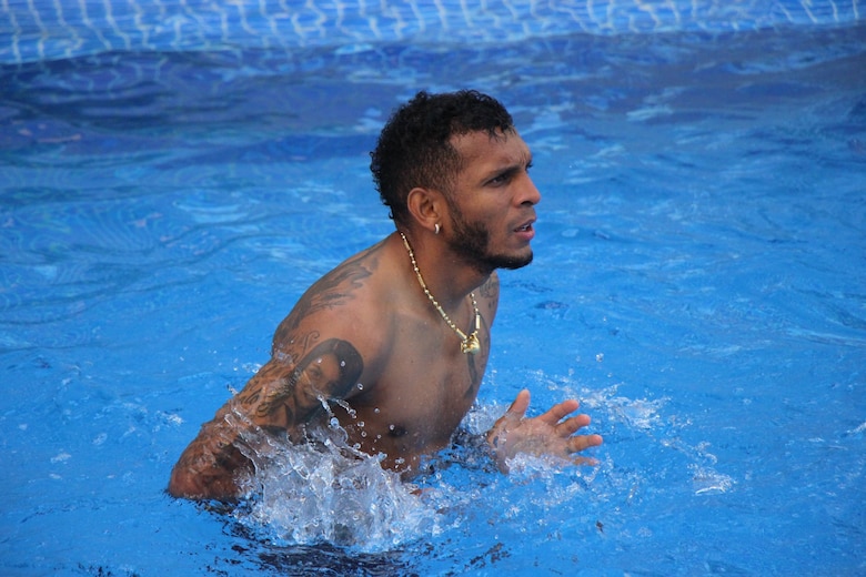 Panamá regresa de madrugada tras su histórica victoria y trabajará este viernes con cargas diferenciadas