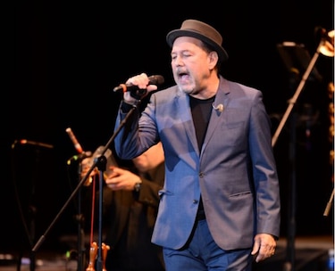 Rubén Blades recibe el premio ‘Persona del Año’ en los Grammy Latino