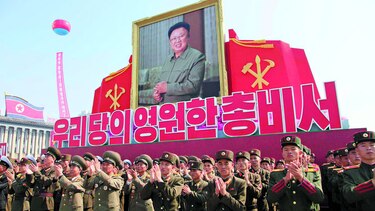 Kim Jong Un alaba su programa nuclear