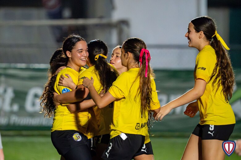 Duelo de potencias y sueños en juego en las semifinales de la Copa Talento Colegial