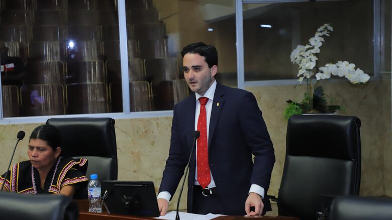 ¿Prevención o negocio? Polémica por propuesta del diputado suplente e hijo del contralor Gerardo Solís