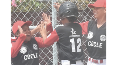Coclé y Los Santos se unen a Oeste en las semifinales del Infantil