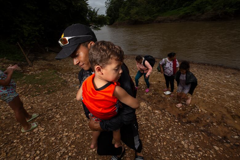 Tapón del Darién: 302 mil migrantes desafiaron la selva este año