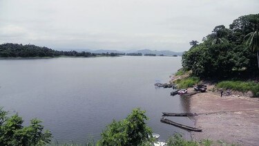 Cortizo veta proyecto de ley que cede la custodia del lago Bayano a la comarca de Madungandí