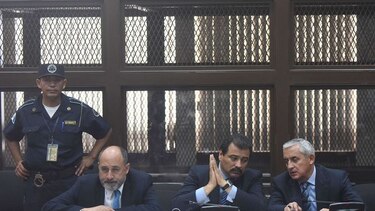 Aplazan dictamen sobre Otto Pérez Molina; concluyen declaraciones