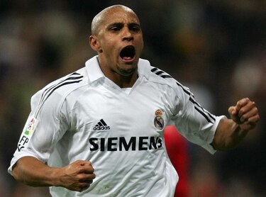Exastro brasileño Roberto Carlos niega acusaciones de dopaje