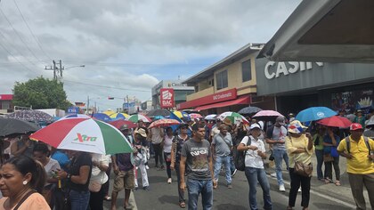 Meduca también aplicó descuentos a los administrativos, denuncian gremios docentes