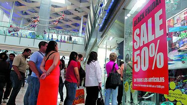 Contratarán agencia para atraer a compradores