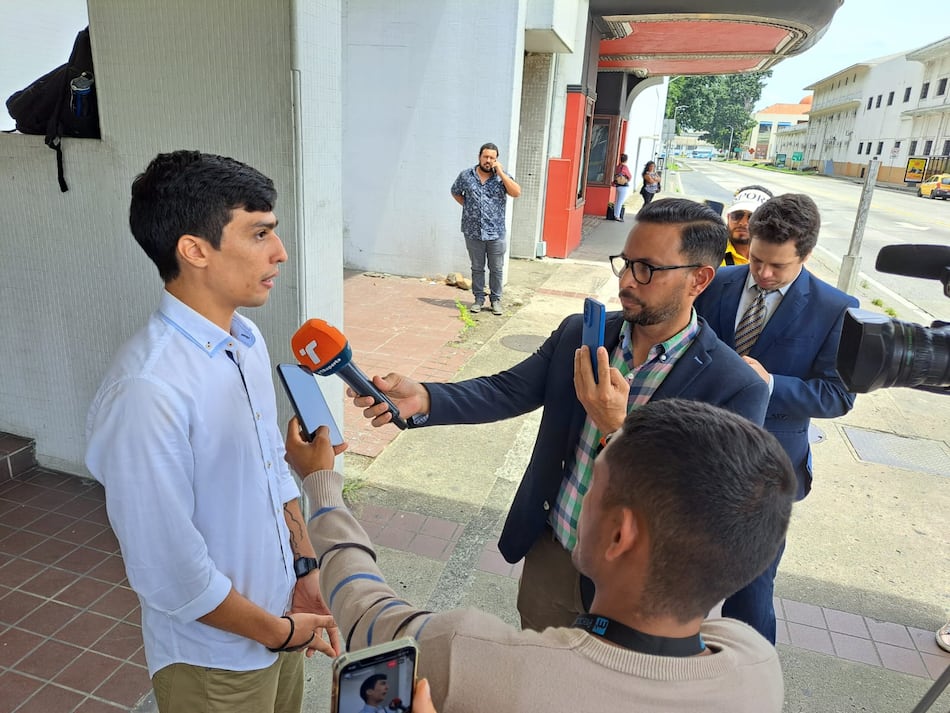 Los jueces declaran no culpable a André Conte, el joven acusado de hackear a la Policía y el Meduca