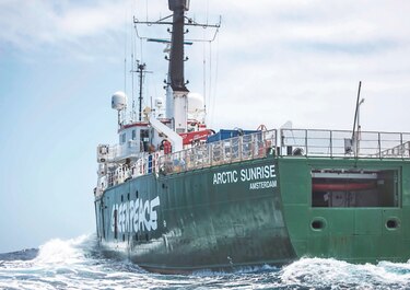 A bordo del Arctic Sunrise para salvar a los océanos