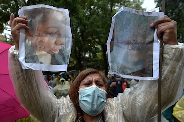‘¡Nos matan!’: mujeres marchan contra violencia de género y piden justicia en Bolivia