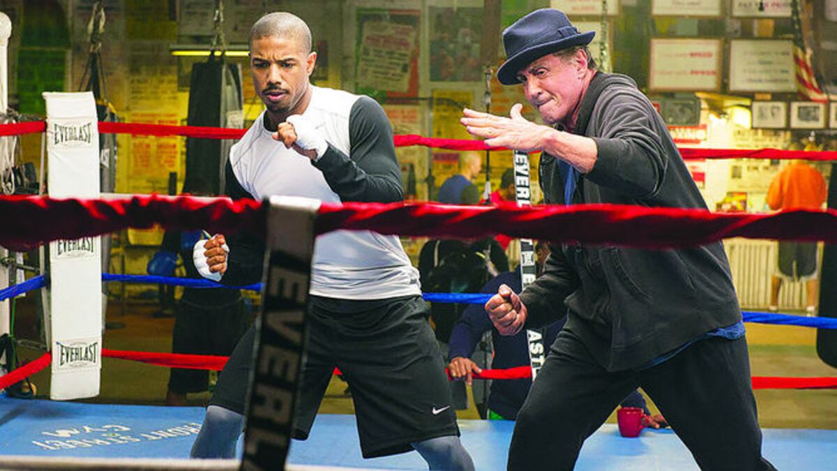 Adonis Johnson quiere seguir los pasos de su padre, el campeón del mundo de los pesos pesados Apollo Creed. Para ello busca al mejor consejero: Rocky Balboa (Sylvester Stallone).